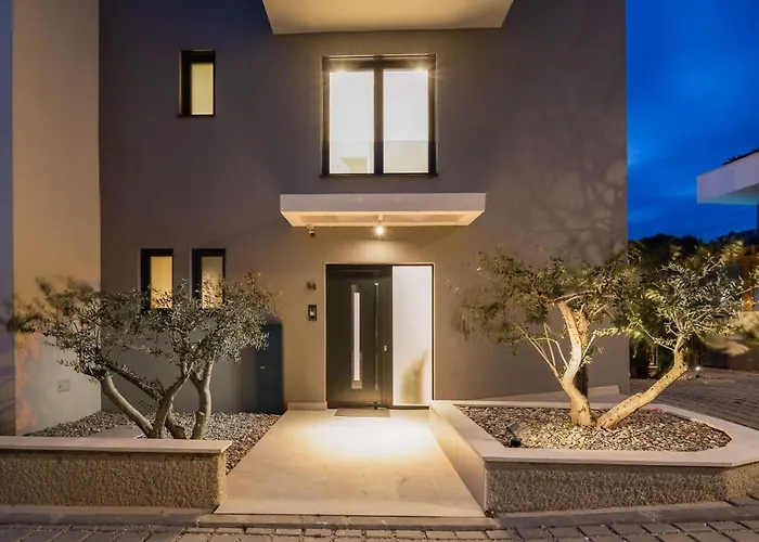Www Villagoldenhill Com Villa Podstrana
