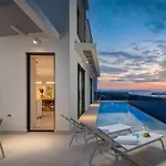Villa Www Villagoldenhill Com