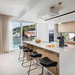 Www Villagoldenhill Com * Podstrana