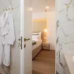Www Villagoldenhill Com * Podstrana