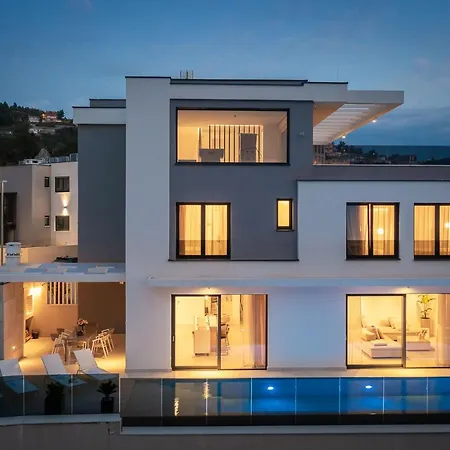 Www Villagoldenhill Com * Podstrana