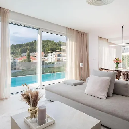 Vila Www Villagoldenhill Com